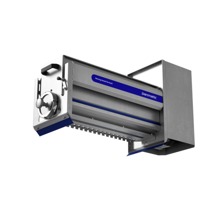 DANMATIC Seeder with brush – widok z boku na zasobnik posypki