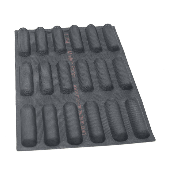 Mata do pieczenia FIBERMAE Hot Dog 155X41X25 mm — 400 X 600