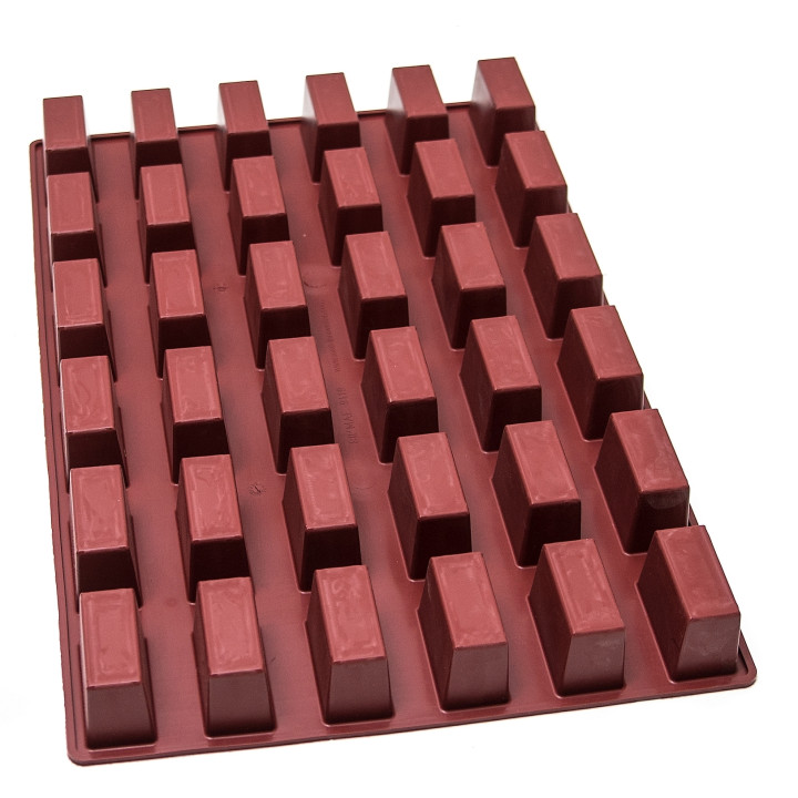Forma silikonowa 40x30 Cake 74/66×36×50 mm — 32 gniazd | 4BAKE